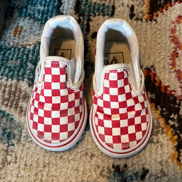 Red checked vans! EUC. TODDLER SIZE 5 - Picture 3 of 4